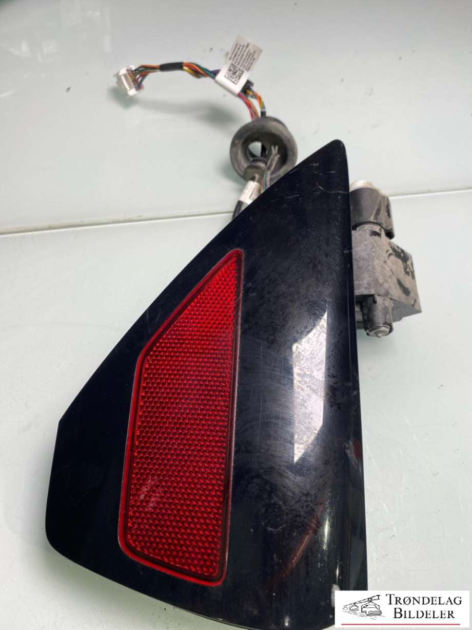 Ladeluke karosseri elbil til Tesla Model Y 2021-2024 (Type I) (1505514-00-D|)
