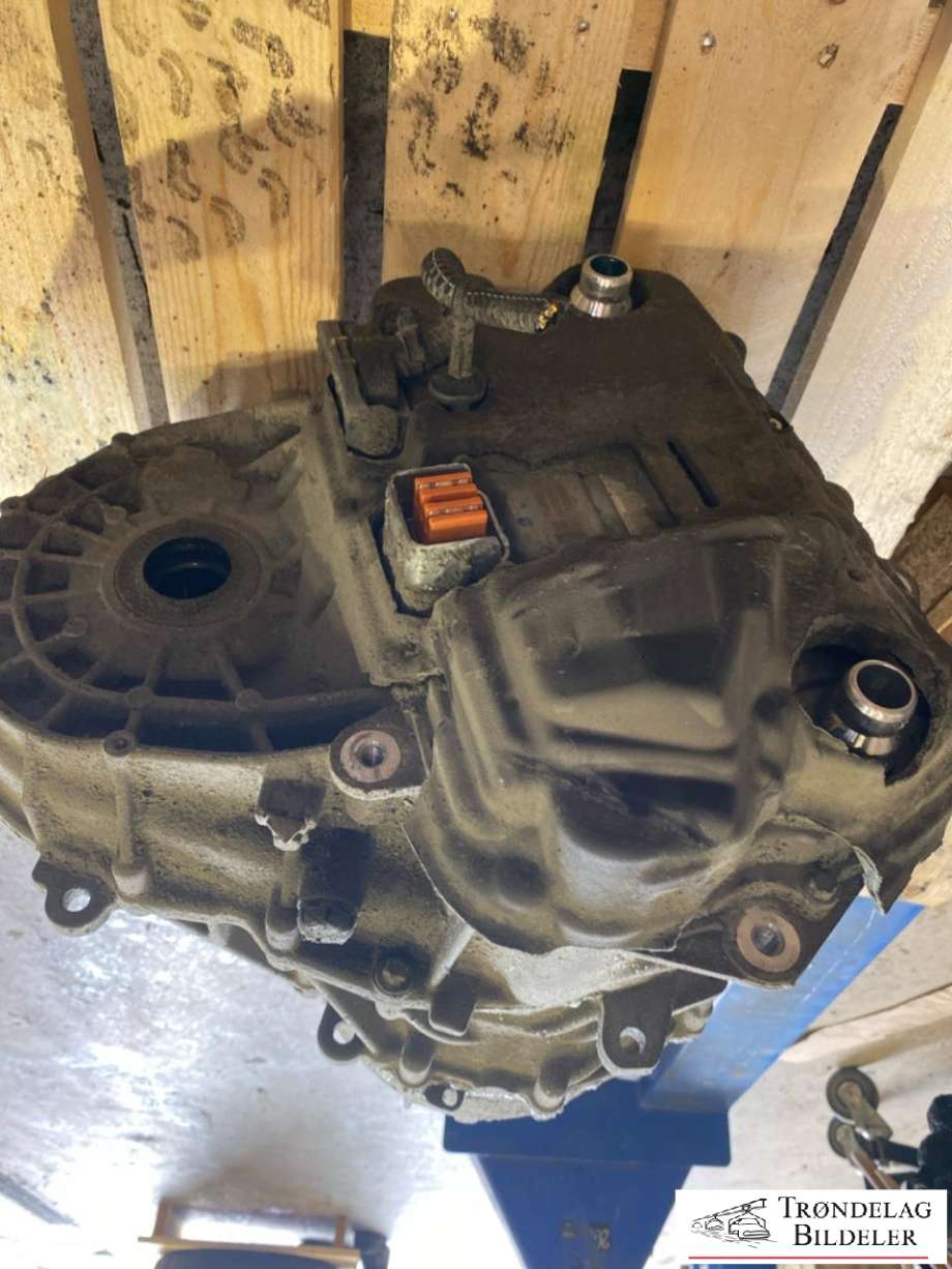 Motor elbil bak til Tesla Model Y 2021-2024 (Type I)  (1665000-DE-L|)