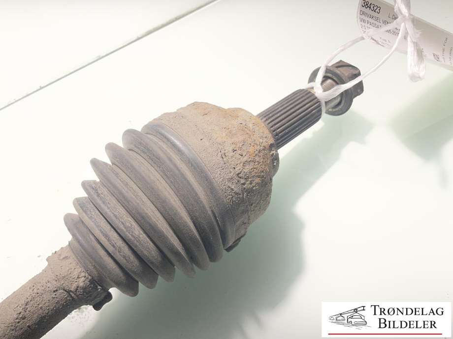 Drivaksel venstre foran, diesel/automat til VW Passat 2005-2010 (B6) (B6) (1K0 407 271 NT|)