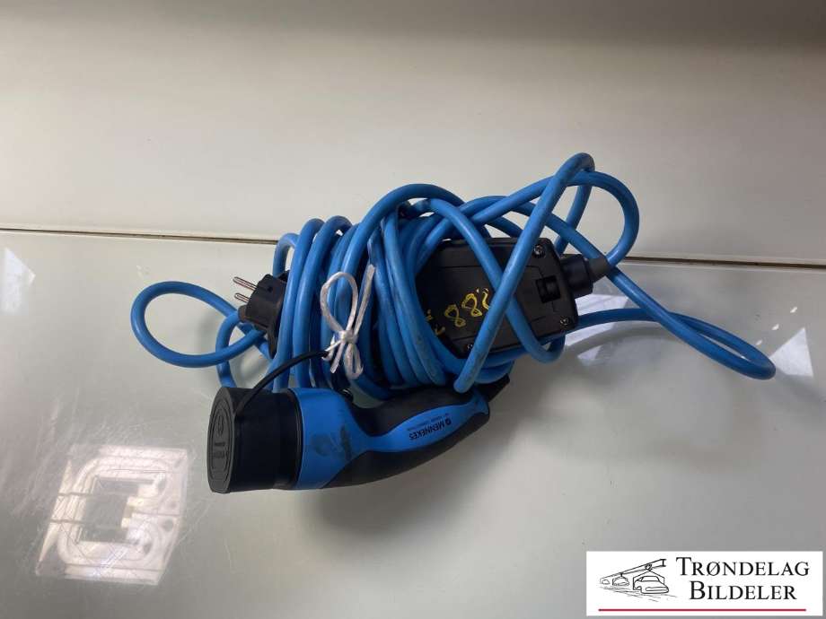 Batterilader kabel til Volvo XC40, 2018-2024  (TYPE 2 NØD LADER|32257799)
