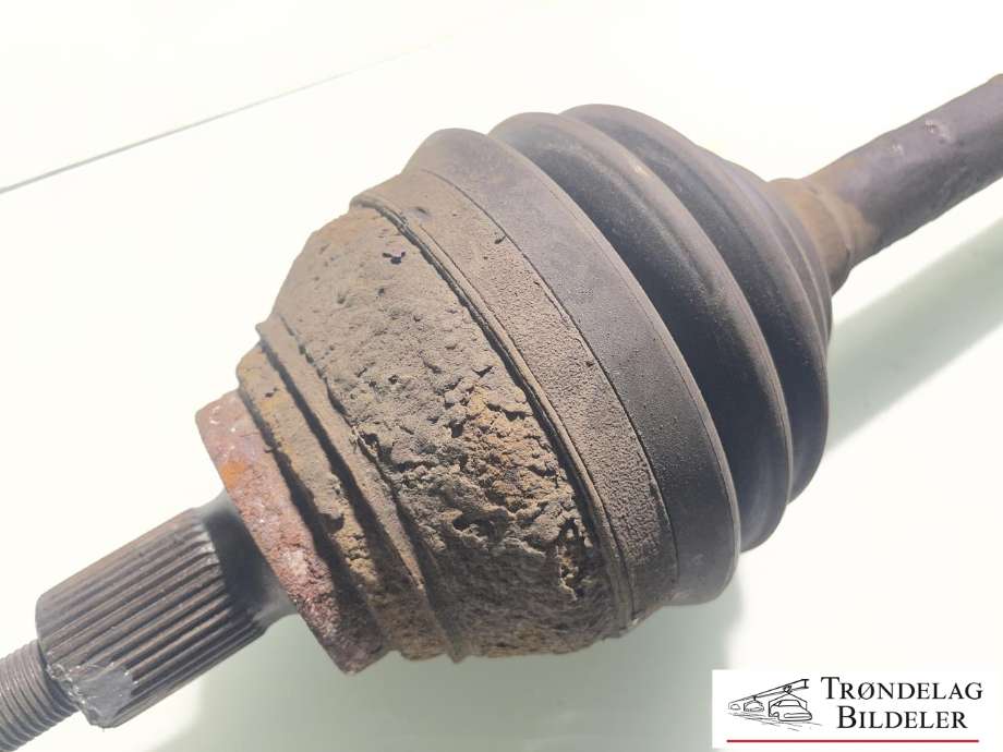 Drivaksel venstre foran, diesel/automat til VW Tiguan 2011-2016 (Type I, Fase 2)  (5N0 407 763 F|3Q0 407 271 CF|)