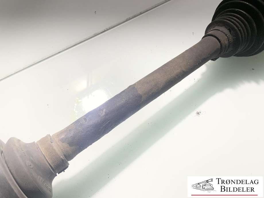 Drivaksel venstre foran, diesel/automat til VW Tiguan 2011-2016 (Type I, Fase 2)  (5N0 407 763 F|3Q0 407 271 CF|)