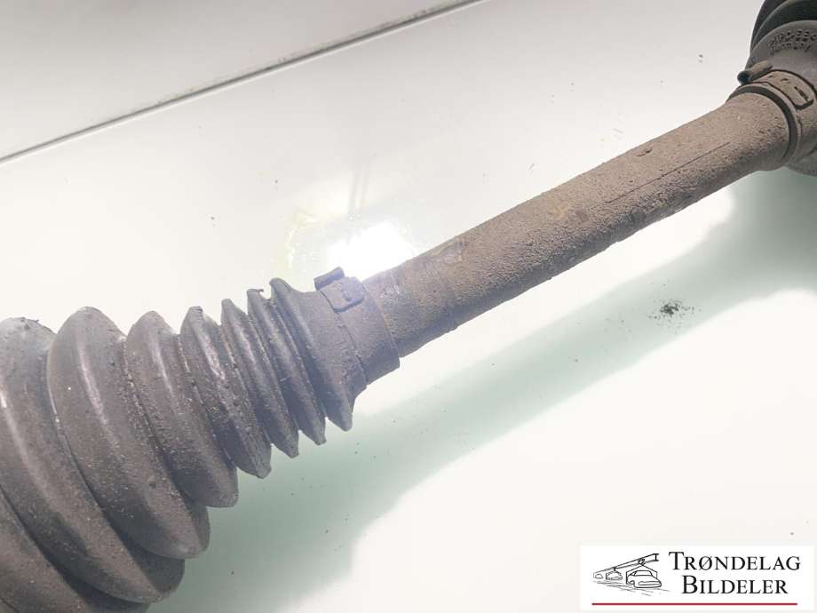 Drivaksel høyre foran, diesel/automat til VW Tiguan 2011-2016 (Type I, Fase 2) (5N0 407 766 D|5WA 407 272 R|)