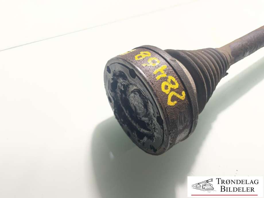 Drivaksel venstre bak, diesel/automat til VW Tiguan 2011-2016 (Type I, Fase 2) (1K0 501 203 F|)