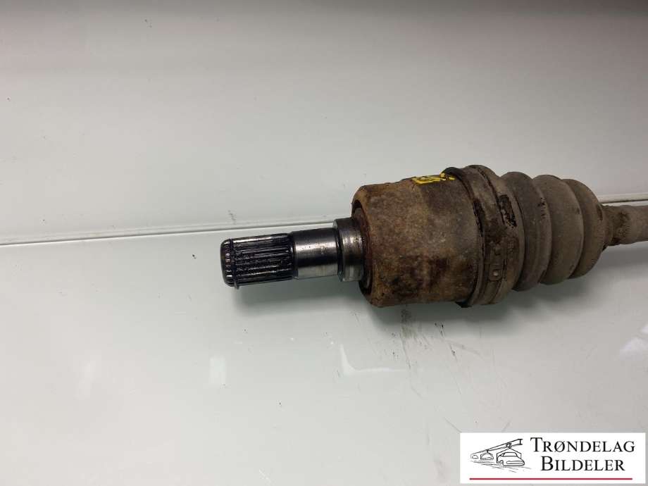 Drivaksel venstre bak, diesel/manuell til Hyundai Ix35 2010-2015  (49600 2Y000|)