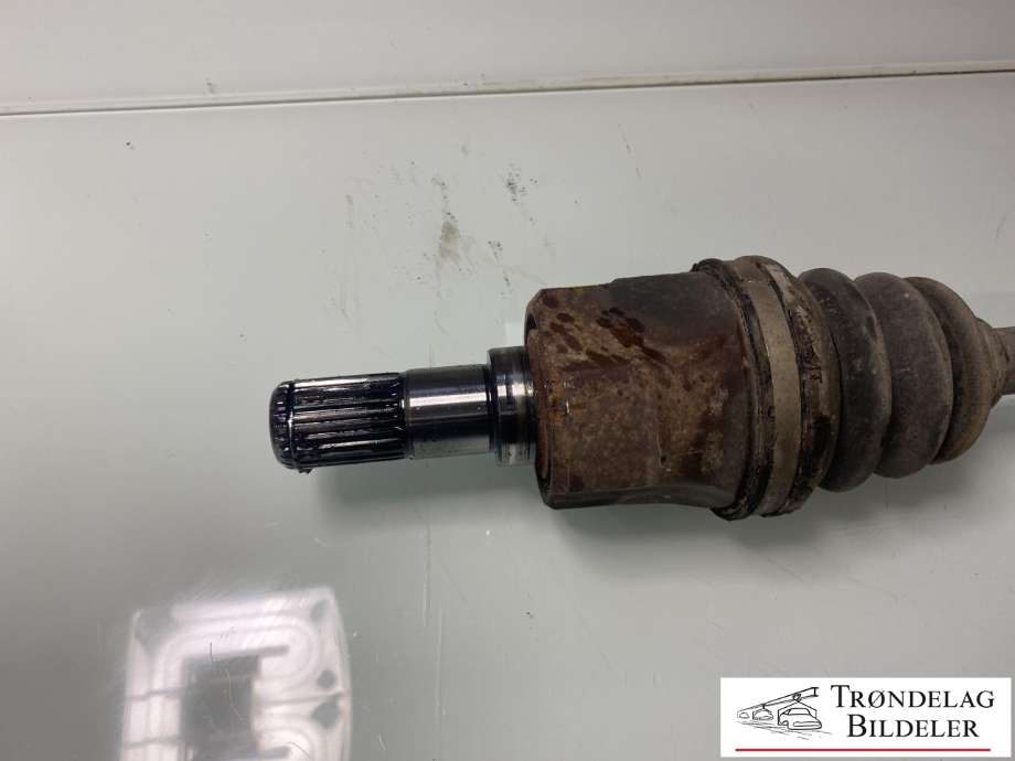 Drivaksel høyre bak, diesel/manuell til Hyundai Ix35 2010-2015  (49601 2Y000|)