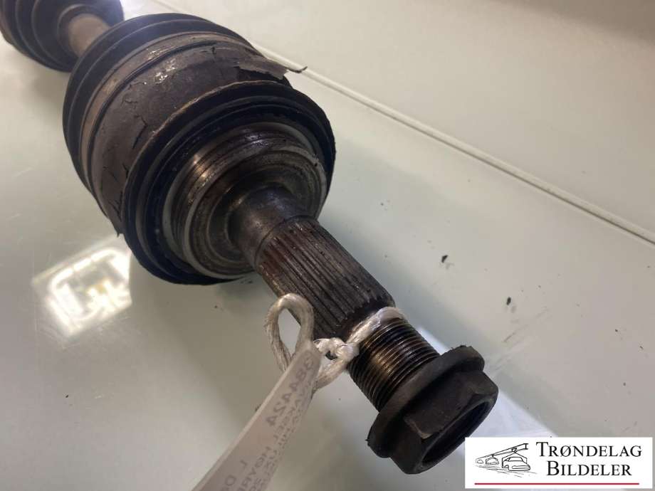 Drivaksel høyre foran, diesel/automat til Toyota Hilux 2012-2016 (434300K051|)
