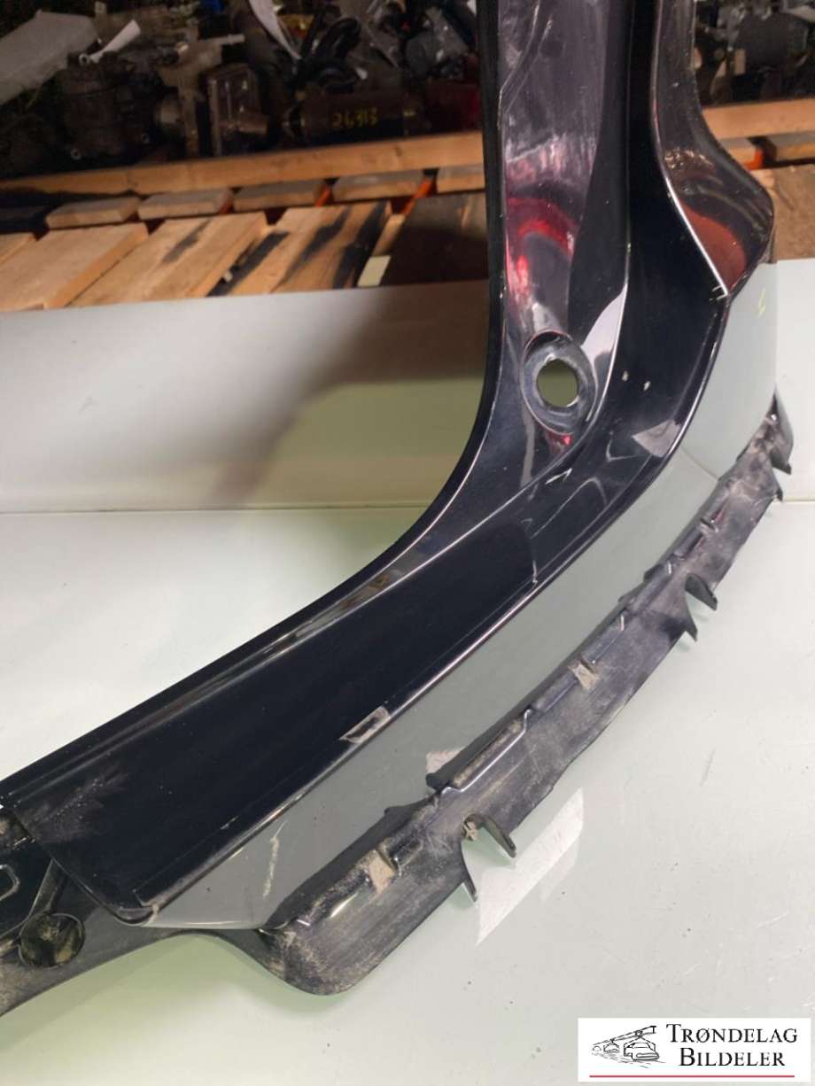 Støtfangerving høyre bak til Volvo XC40 2018-2024  (39848190|39849510 FARGEKODE 717|)