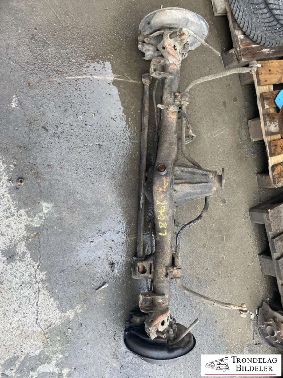 Bakaksel til Toyota Land Cruiser 120, 2002-2009  (4211060860)