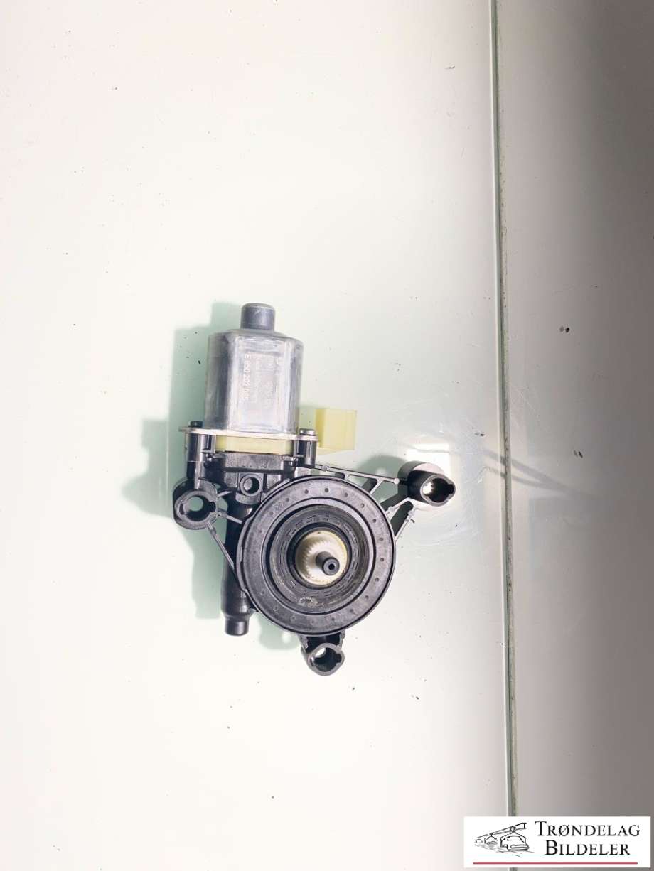 Ruteheis, kun motor, venstre bak til Audi A3 2016-2020 (Type III, Fase 2)  (5Q0 959 801|)