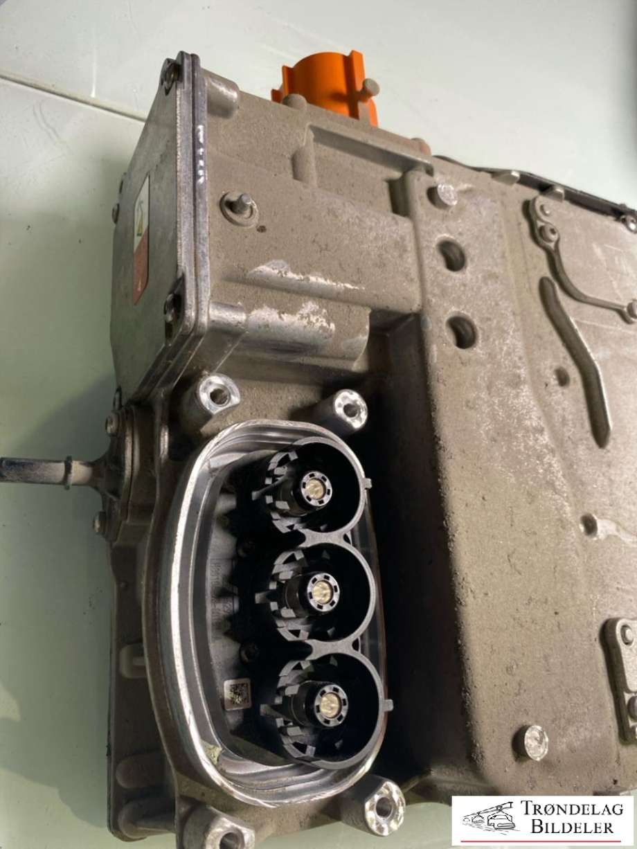 Inverter elbil til Jaguar I-PACE 2018-->>  (T4K16154 |M9D314G138AE|433123463|M9D314G138AK|)