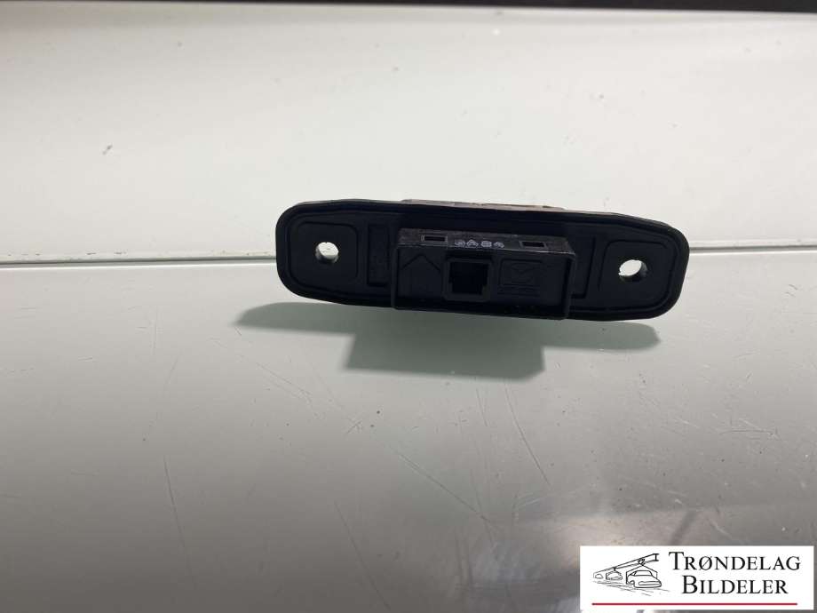 Bryter baklukeåpner til Mazda CX-5 2012-2017 (Type I) (KD45676S0B|)
