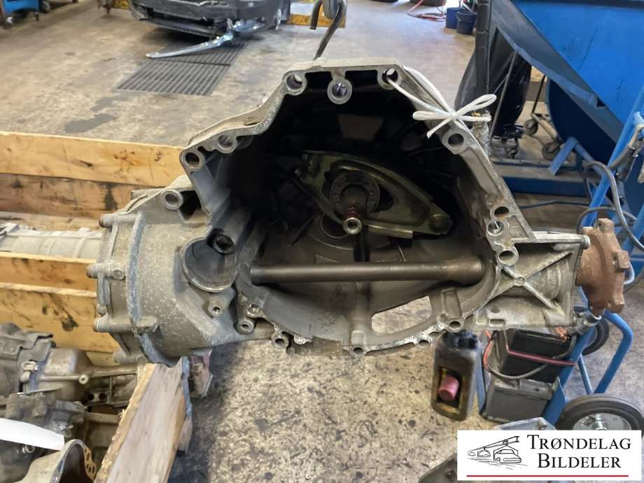 Girkasse manuell 6-trinn til Audi A4 2007-2014 (Type IV) (B8) (B8) (0B1 300 027 C|0B1 300 027 D|)