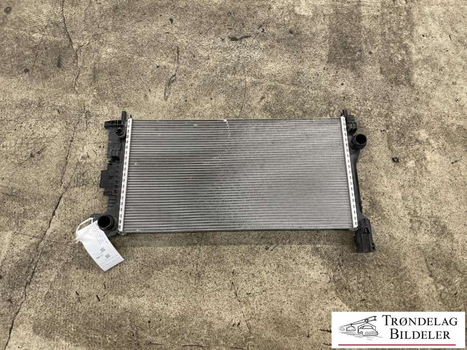 Radiator (automat gir) til Volvo V60 / V60 CC, 2018-->> (Type II)  (32224829)