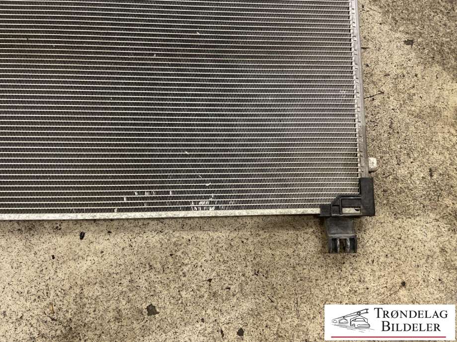 Aircondition radiator til Toyota Hilux 2016-2020  (884740K030|)
