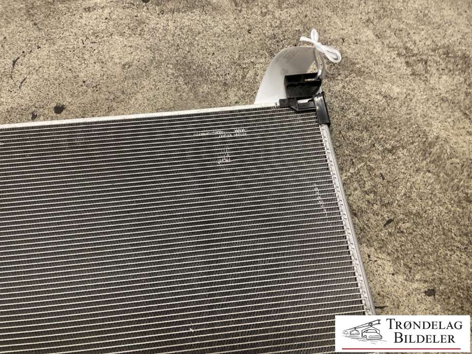 Aircondition radiator til Toyota Hilux 2016-2020  (884740K030|)