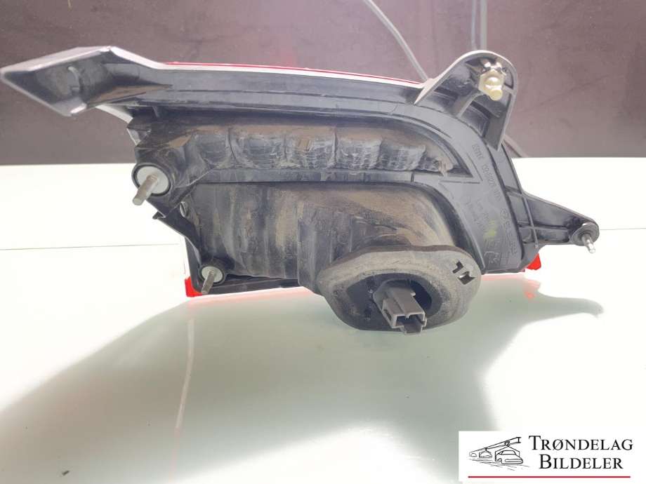 Baklykt høyre indre til Subaru Outback 2015-2020 (Type V)  (84912AL070|)