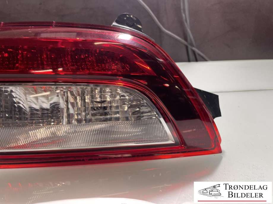 Baklykt venstre indre til Subaru Outback 2015-2020 (Type V) (84912AL080|)