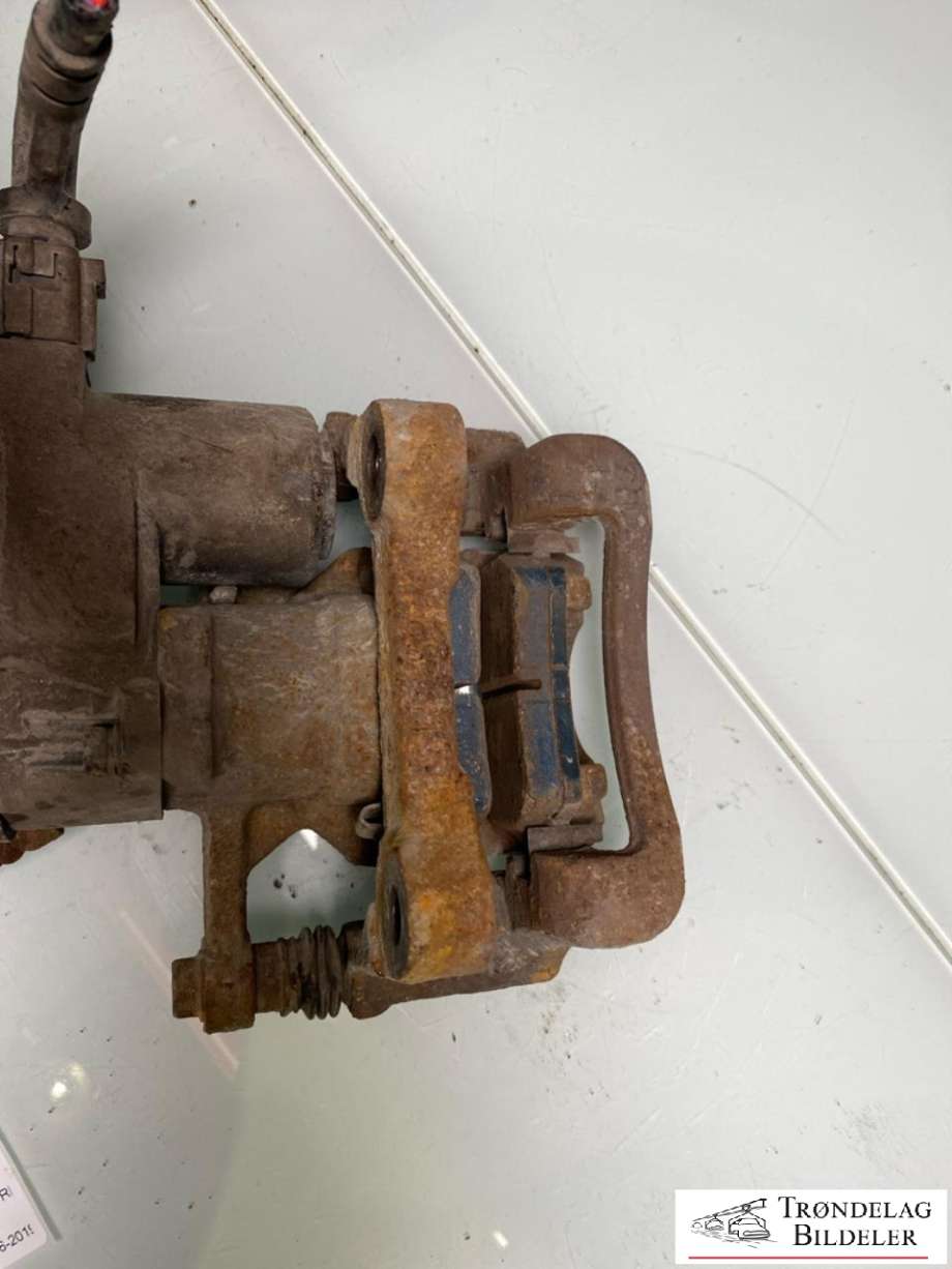Bremsecaliper venstre bak, elektrisk til Hyundai Ioniq Electric 2016-2019 (Fase 1)  (58210G 7400|58310G 7A30|284X10MM)