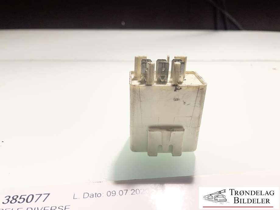 Rele diverse til Volvo 240 1988-1993  (3523608|)