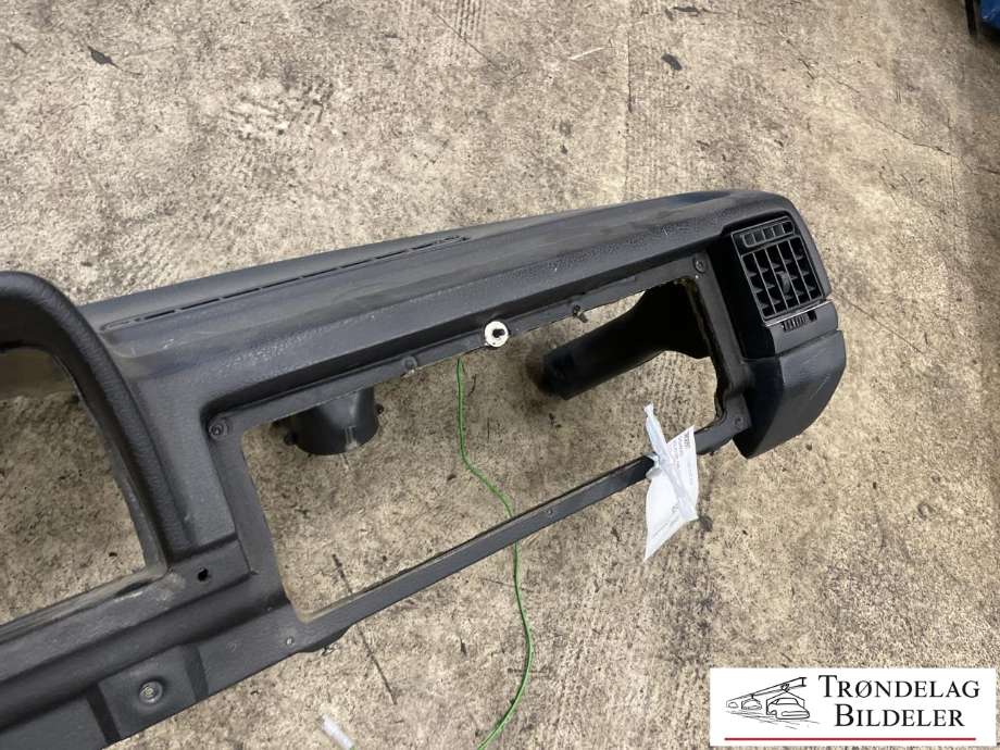 Dashbord til Volvo 240 1988-1993