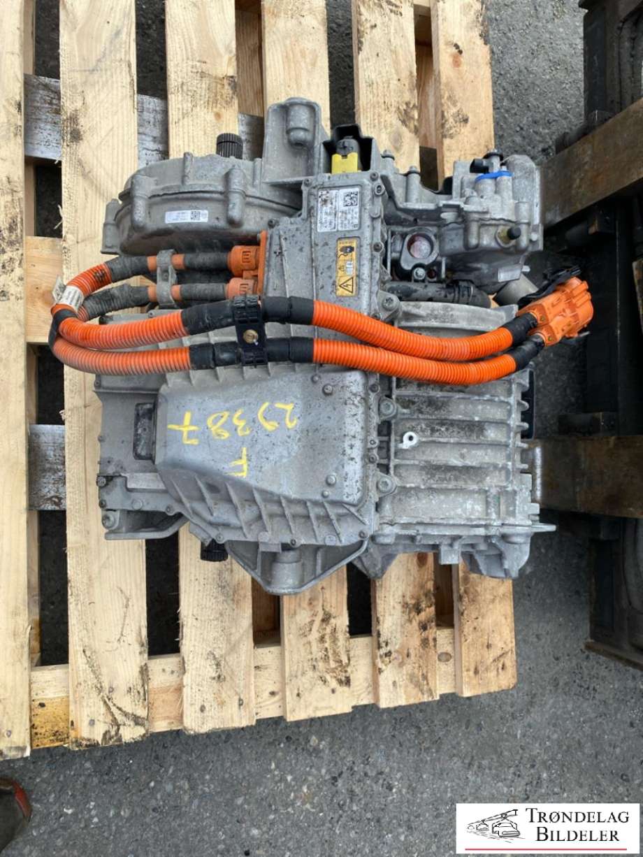 Motor elbil foran til Mercedes EQA, 2021-->> (A 243 340 89 02)