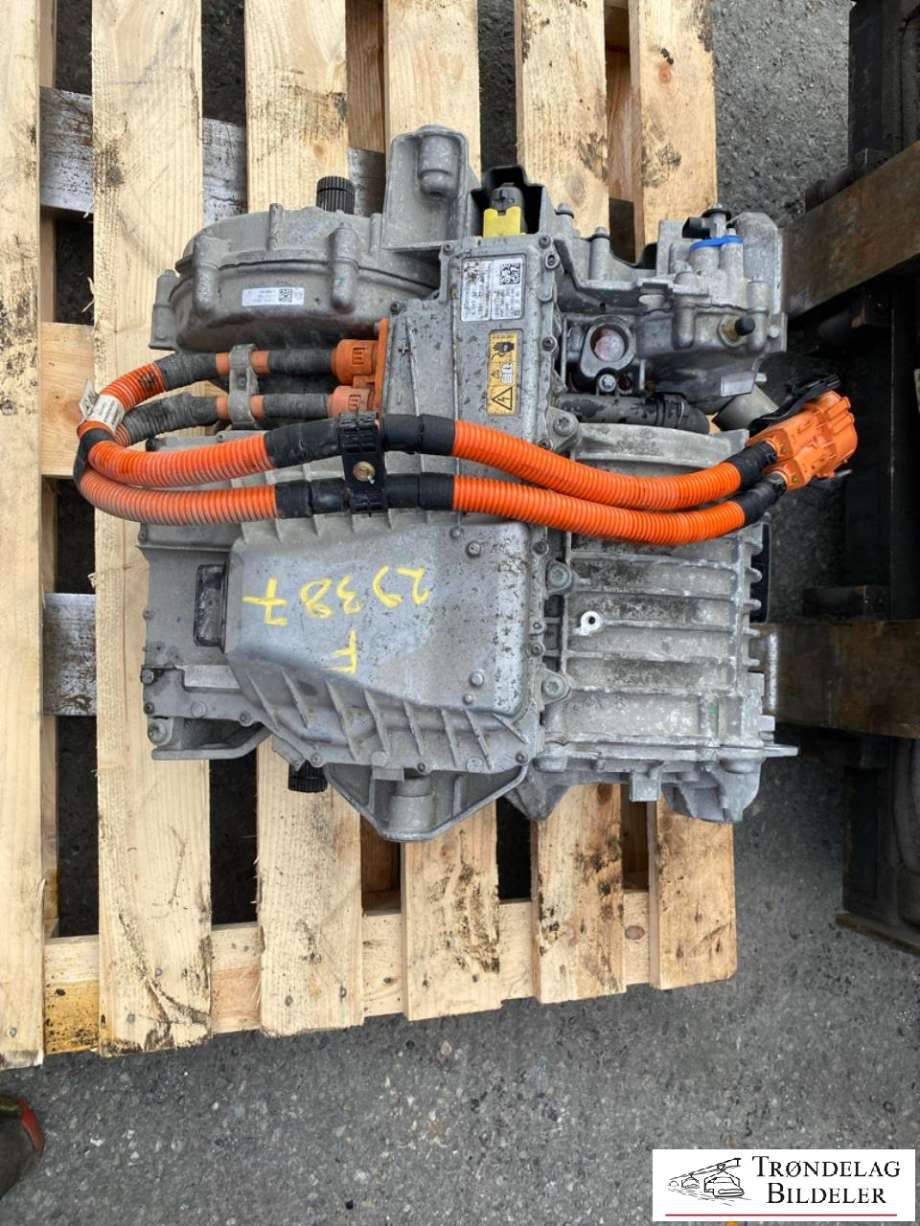 Motor elbil foran til Mercedes EQA 2021-->>  (A 243 340 89 02|)