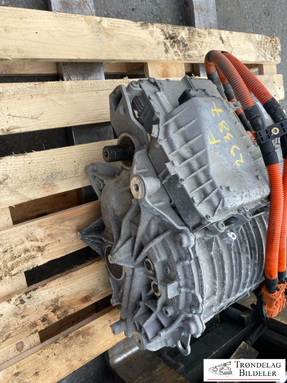 Motor elbil foran til Mercedes EQA 2021-->>  (A 243 340 89 02|)