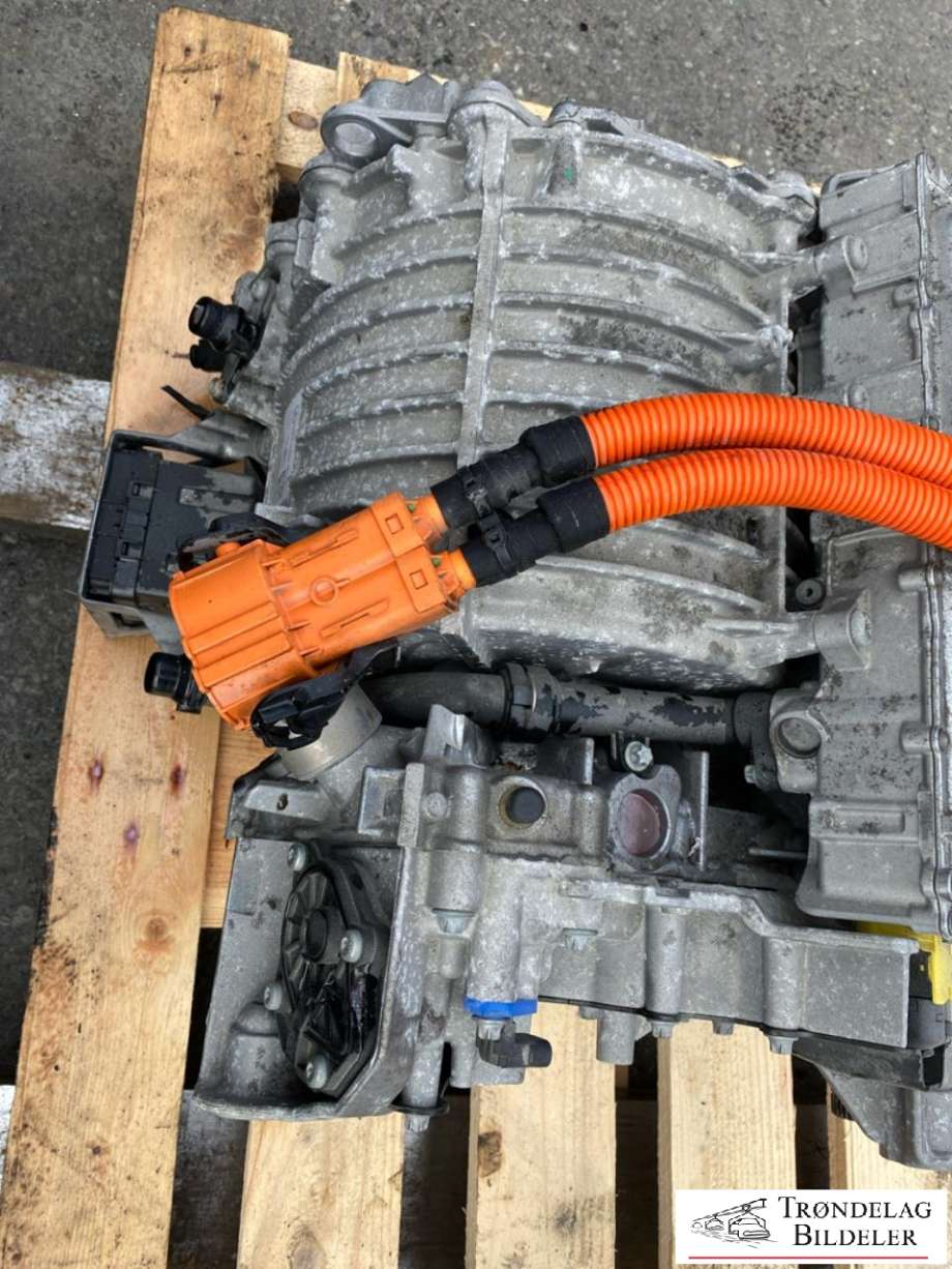 Motor elbil foran til Mercedes EQA 2021-->>  (A 243 340 89 02|)