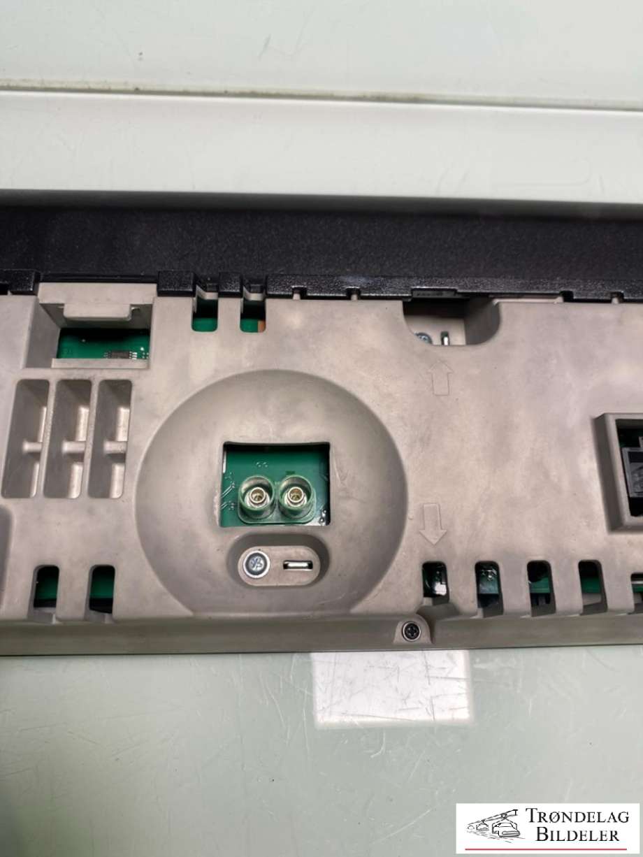 Instrumentpanel til Mercedes EQA 2021-->>  (A 247 900 15 17|A 247 900 82 11|A 247 900 82 11 80)