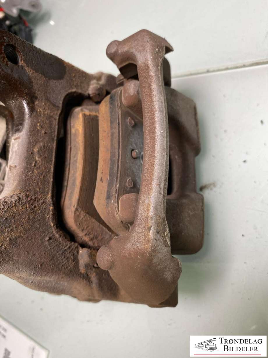 Bremsecaliper venstre bak, elektrisk til Mercedes EQA 2021-->> (A 247 423 39 00|A 000 150 03 00|A 247 423 38 00)