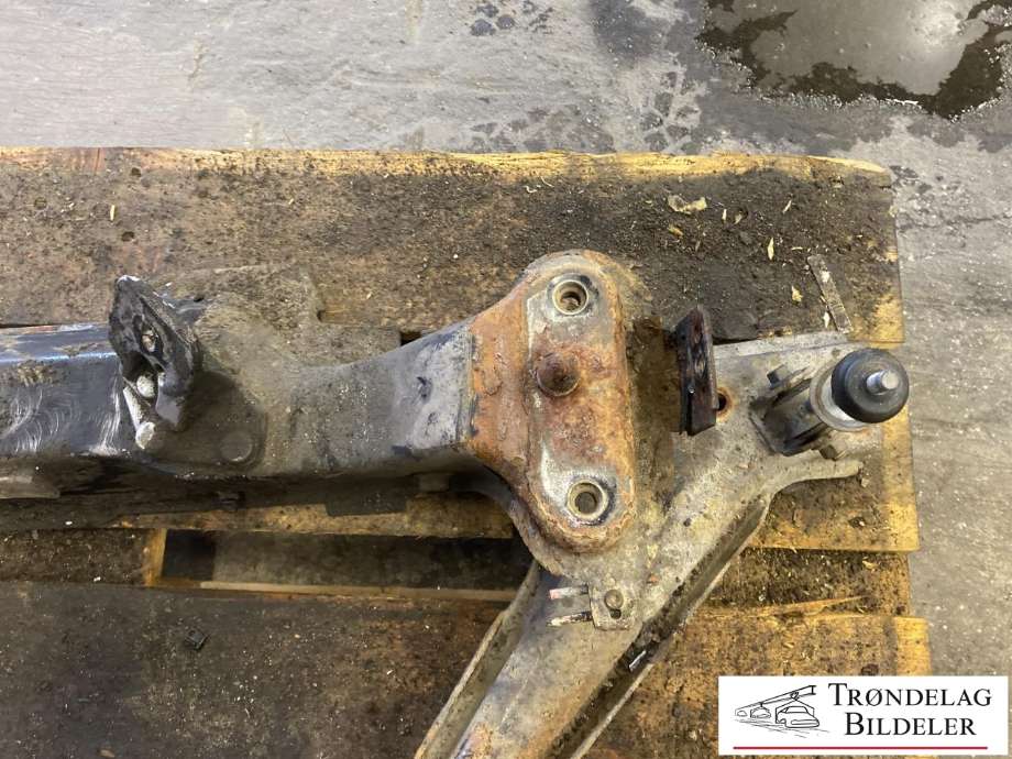 Travers foran hoved til Volvo 240 1988-1993  