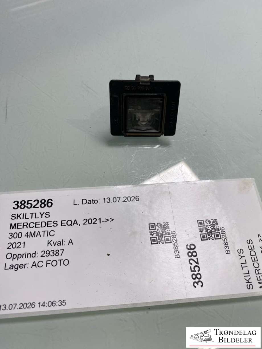 Skiltlys til Mercedes EQA, 2021-->>  (A 000 906 99 08)