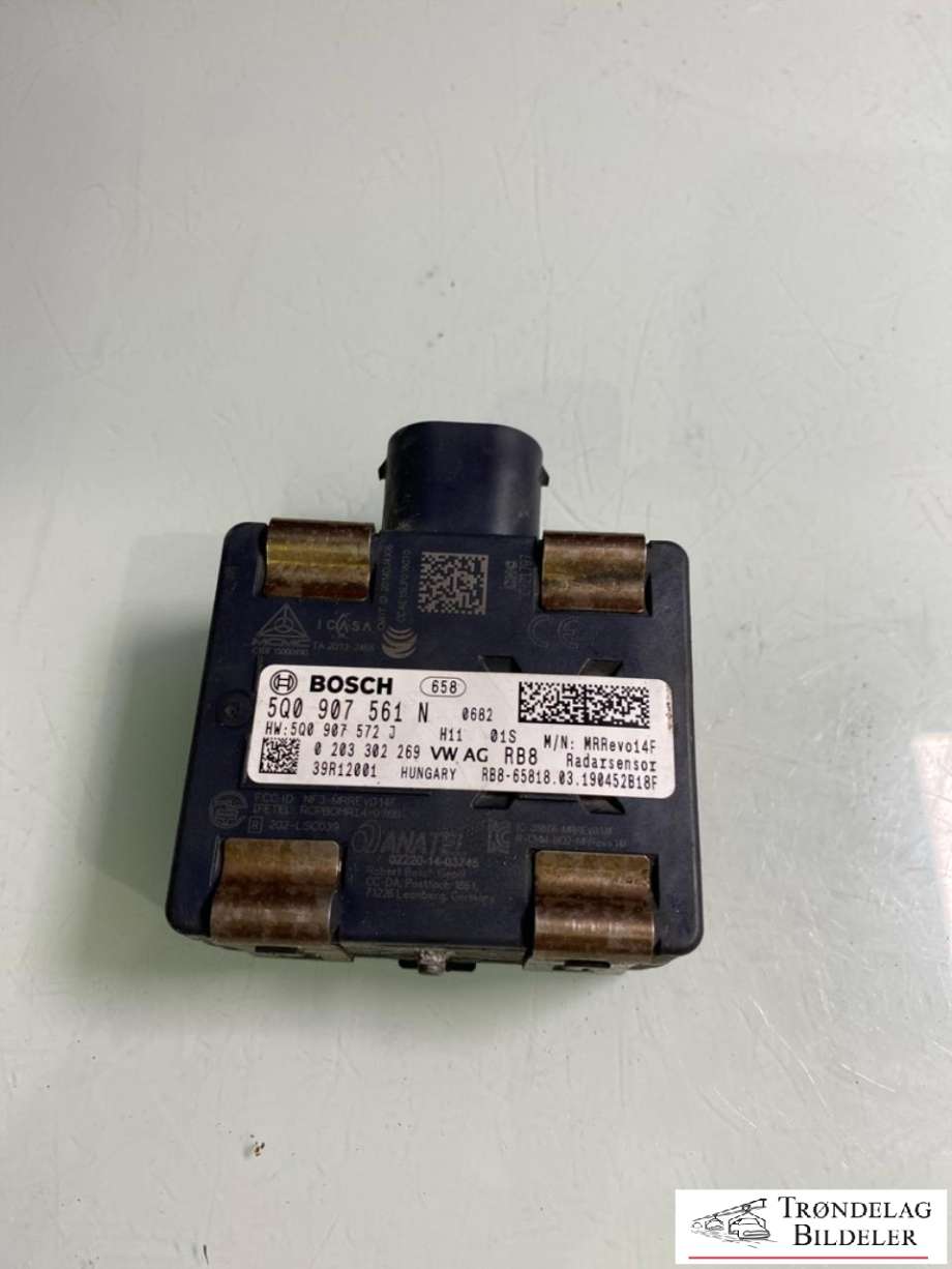 Sensor radar til VW e-Golf, 2017-2020 (Fase 2) (5Q0907561N)