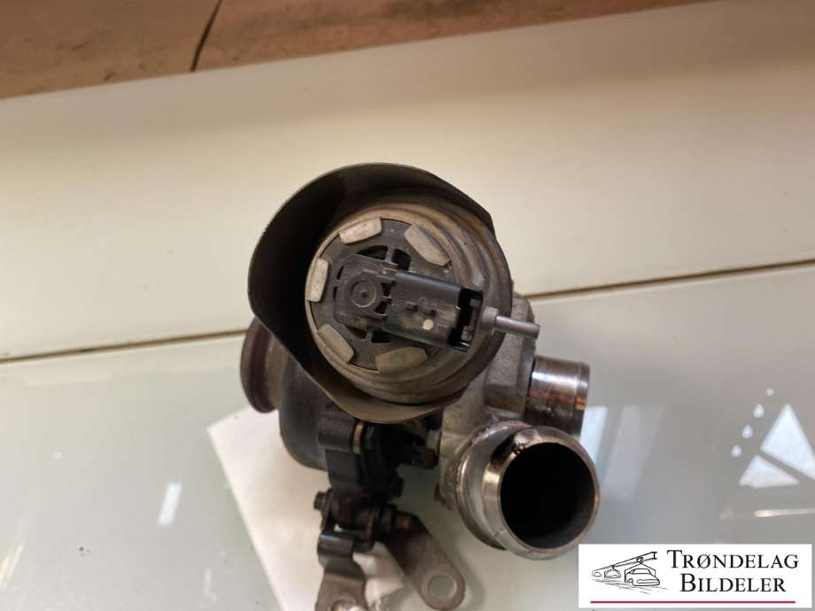 Turbo til Ford Kuga 2013-2019  (9M5Q-6K682-BB|9M5Q-6K682-BA|9M5Q-6K682-AA|9M5Q-6K682-AB|9M5Q-6K682-AC|1682002|1724673|1789087|1809624|1811167|1827407|1959470|1864631|1866871|)