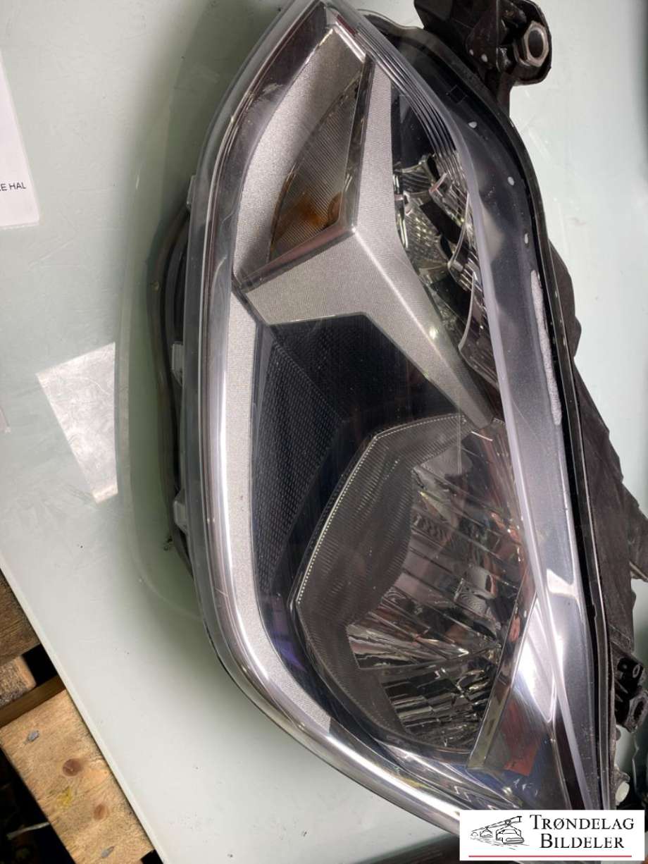 Frontlykt venstre halogen til VW Up, 2012-2019  (1S1 941 015 AB)