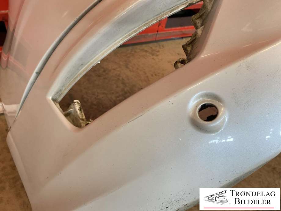 Støtfanger bak til Ford Kuga 2013-2019 (1868667|CV4J17K835AAXWAA|)