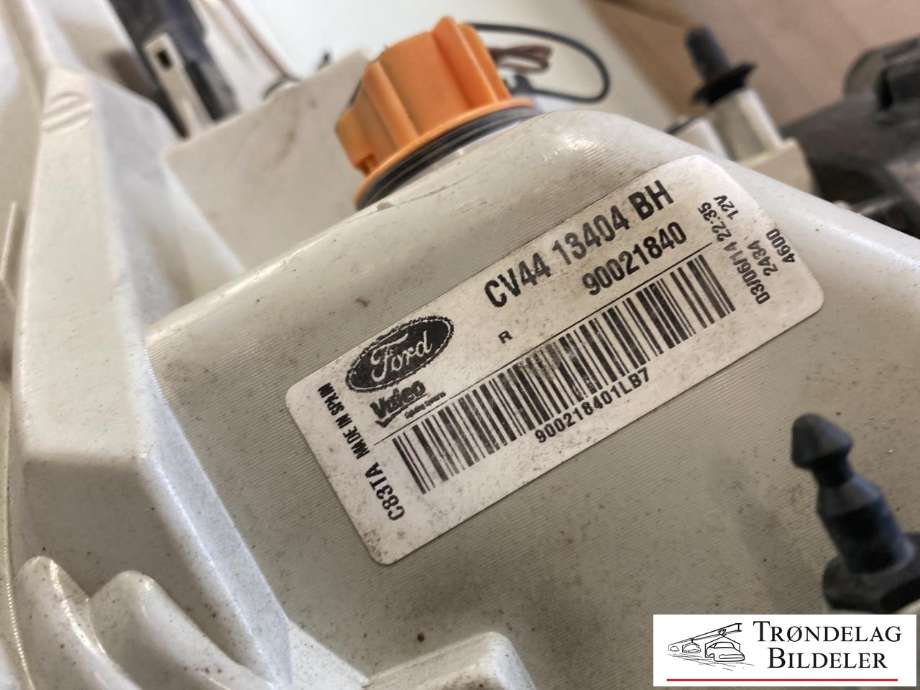 Baklykt høyre til Ford Kuga 2013-2019  (2039551|CV4413404BH|)