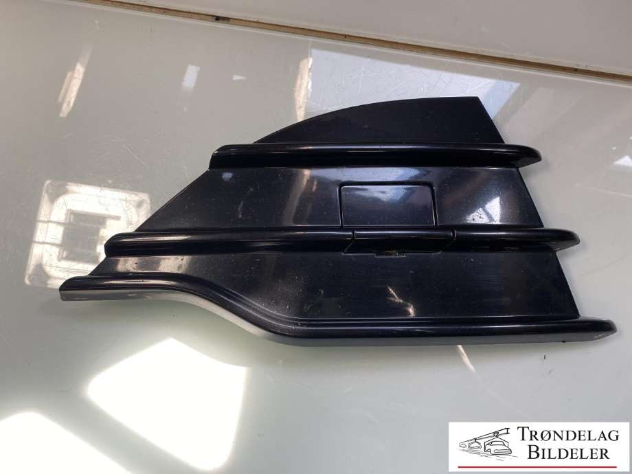 Grill høyre til Ford Kuga 2013-2019 (1845437|CV-44-8A068-BF5UAW|)