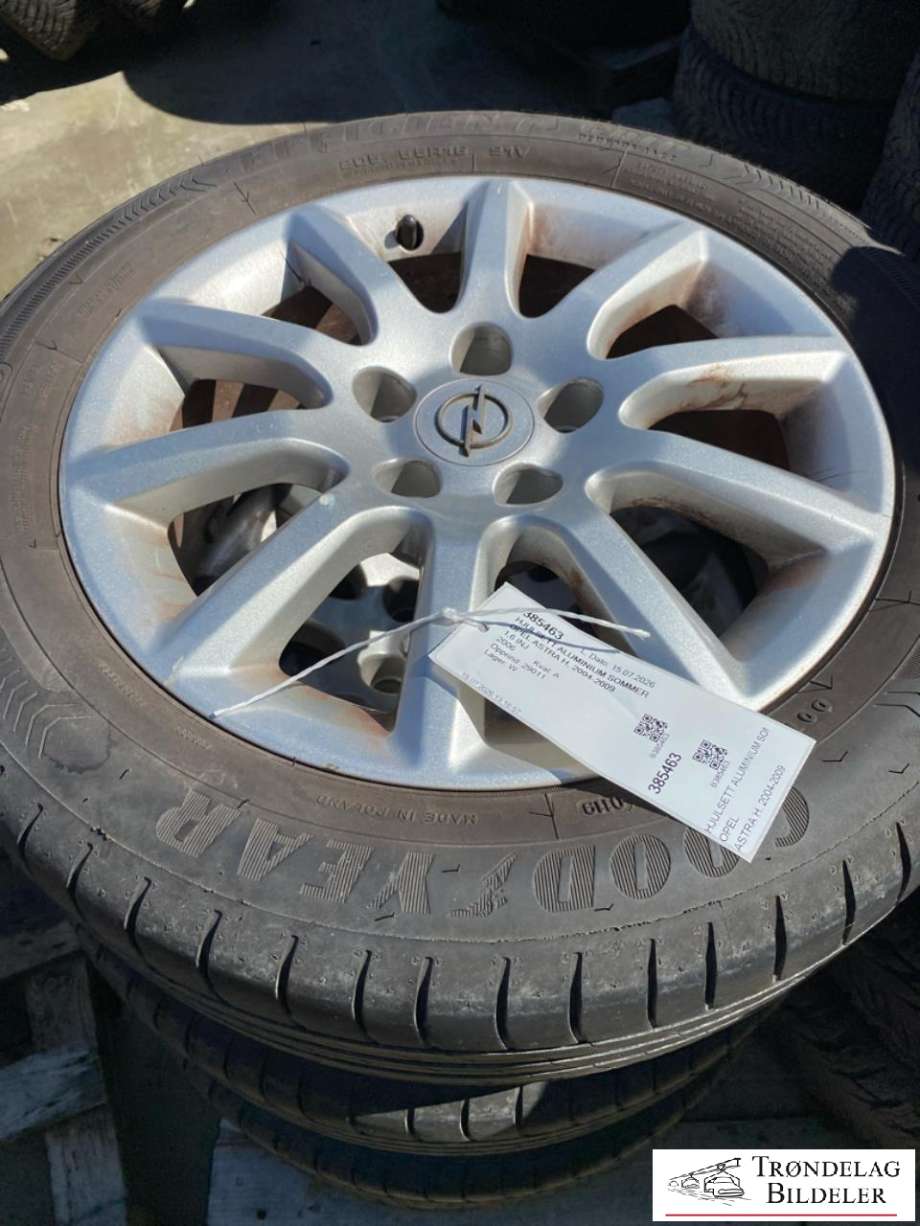 Hjulsett aluminium sommer til Opel Astra H 2004-2009 (GOODYEAR EFFICIENT GRIP|205/55-16 91V|)