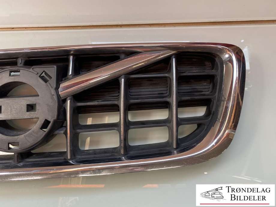 Grill til Volvo V70 2007-2013 (Type III, Fase 1) (30756996|)