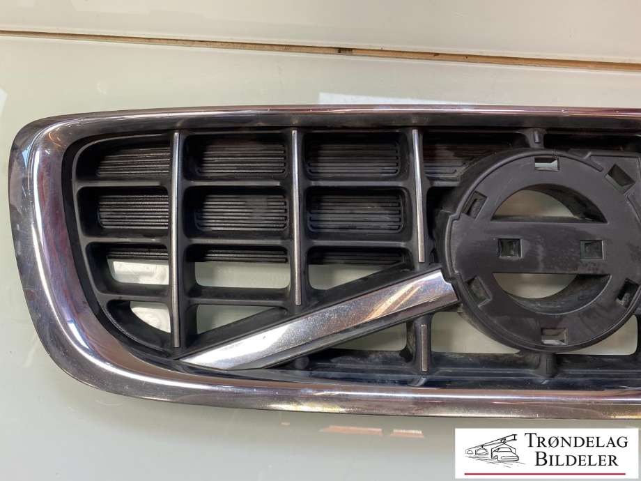 Grill til Volvo V70 2007-2013 (Type III, Fase 1) (30756996|)