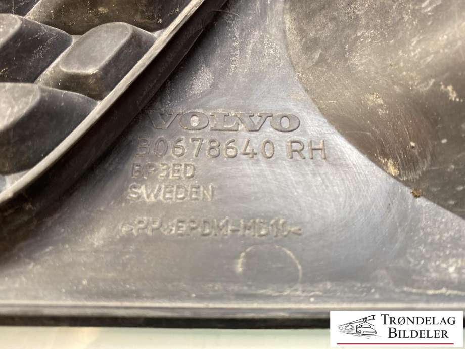 Frontlyktehus til Volvo V70 2007-2013 (Type III, Fase 1)  (30678640|)
