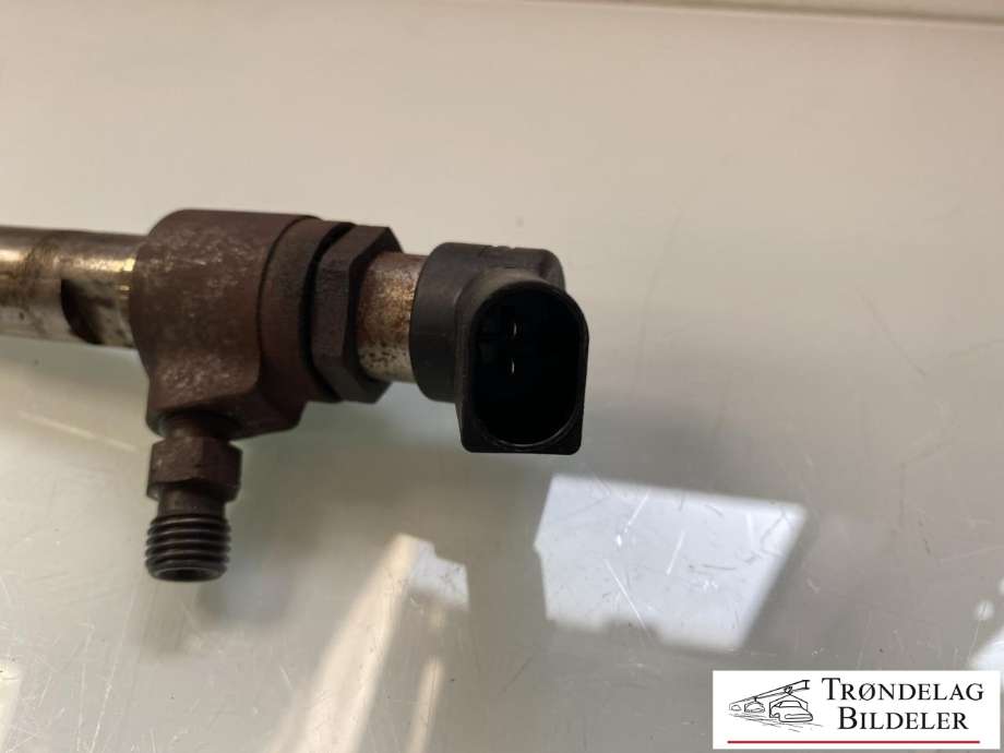 Dyse innsprøyting diesel til Volvo V70 2007-2013 (Type III, Fase 1)  (1980 ER|98 024 486 80|1980ET|1980R9|1980S0|9674973080|9802448680|1791017|1812616|36001726|36001727|36001728|36001729|A2C59513556|Y650-13-H50A|Y650-13-H50B|Y650-13-H50C)
