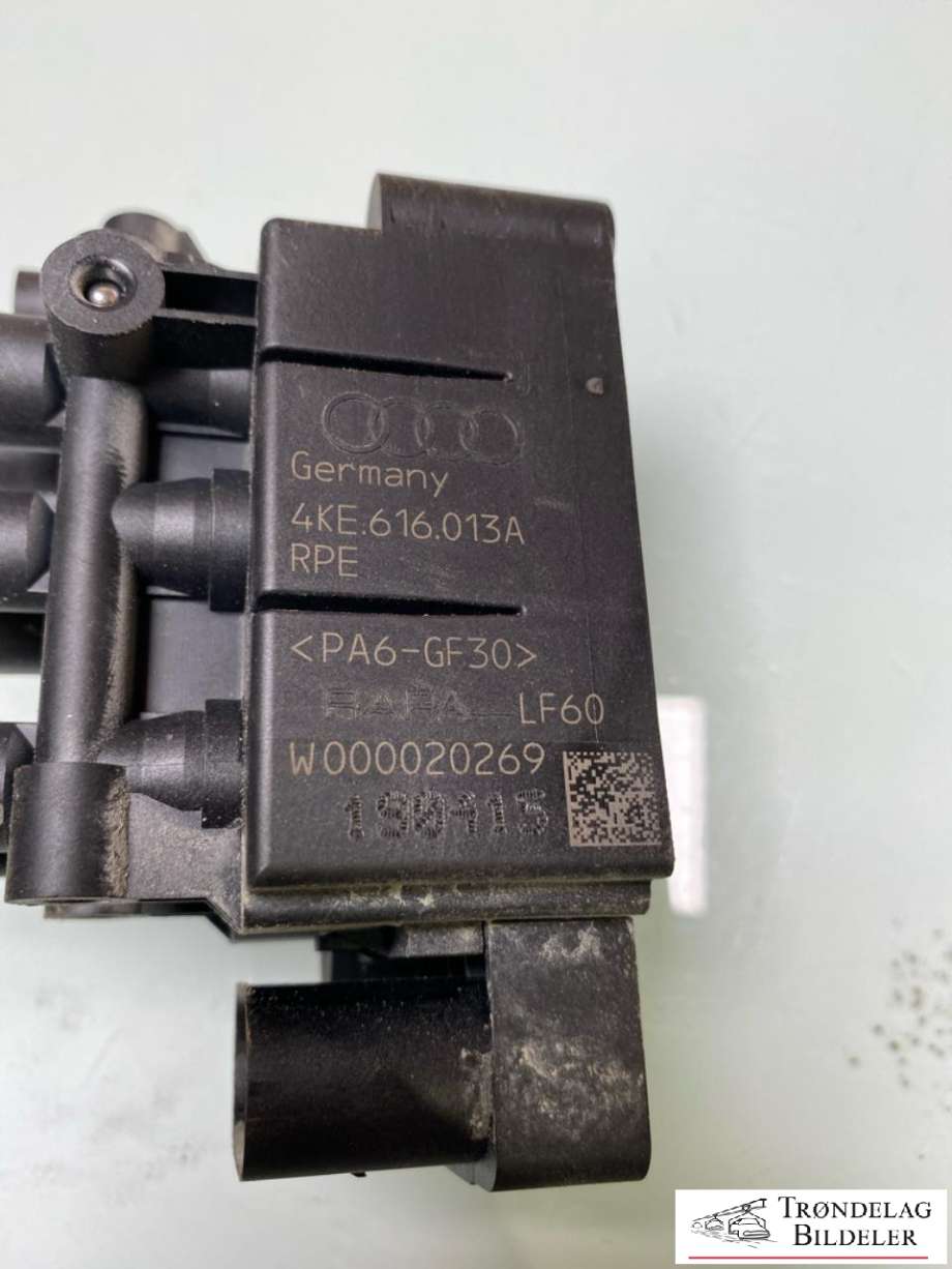Ventilblokk luftfjæring til Audi e-tron 2018-->> (4KE616013A|)