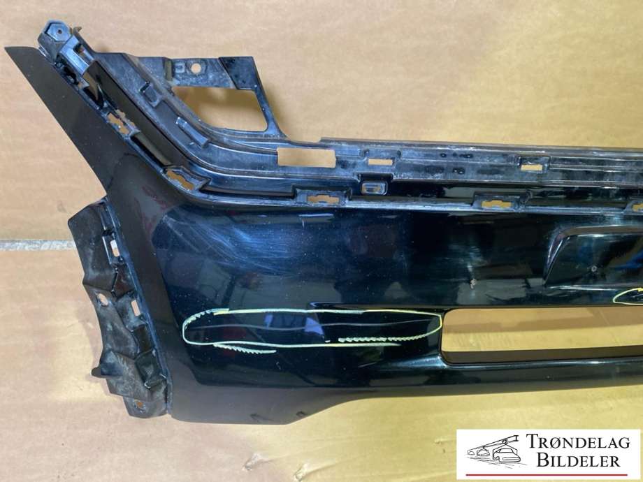 Grill midt til Mitsubishi Outlander 2015-->> (Type III, Fase 2)  (6400J294|)