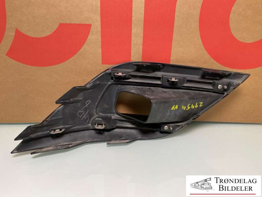 Grill venstre til Mitsubishi Outlander 2015-->> (Type III, Fase 2)  (6400J303XA|)