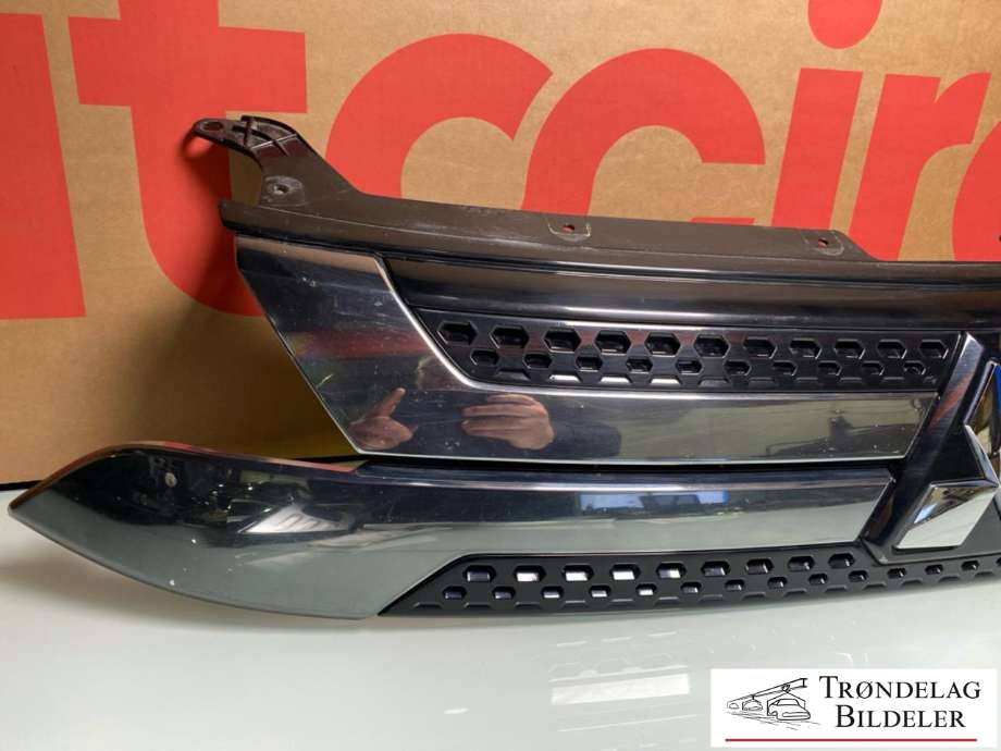 Grill til Mitsubishi Outlander 2015-->> (Type III, Fase 2)  (7450B299|)