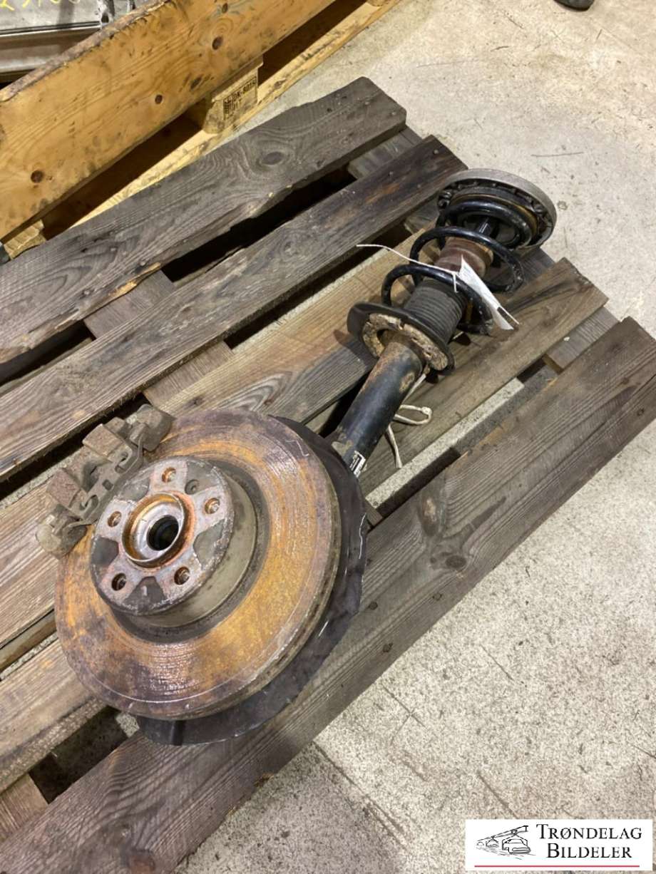 Fjærbein høyre foran til BMW X3, 2010-2017 (F25) (F25) 