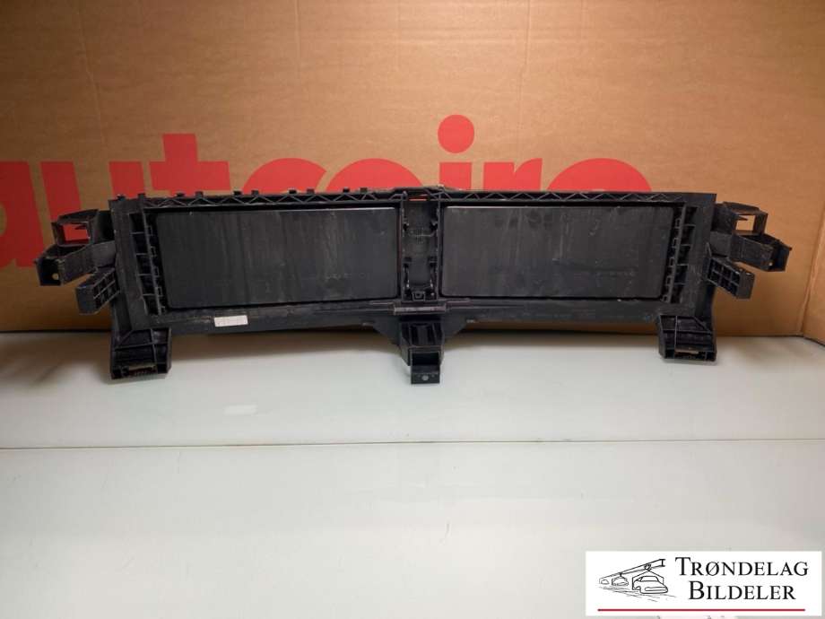 Frontplate øvre til Mercedes EQA 2021-->>  (A2478807101|A 247 885 45 00|A2438854102|A2438852403|)